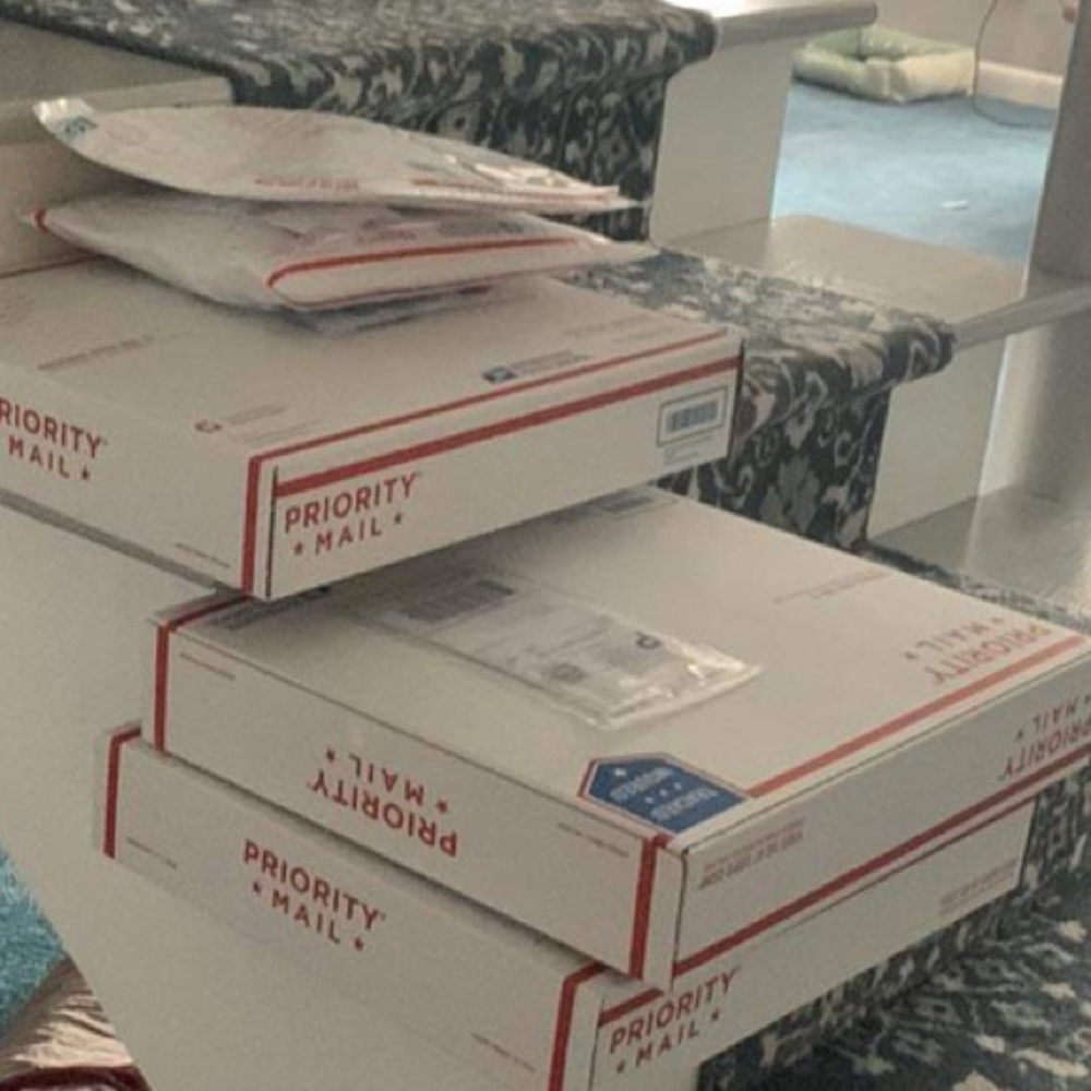 $10 Mystery Box Resellers Grab Bag Sale Clearance - Picture 6 of 8